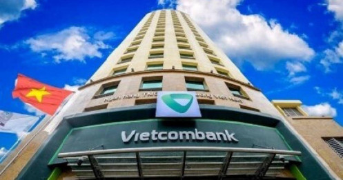 Cổ phiếu Vietcombank (VCB) cán mốc 100.000 đồng/cp, vốn hóa vượt 20 tỷ USD