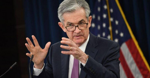 Giới chuyên gia tranh cãi việc Fed tạm dừng tăng lãi suất