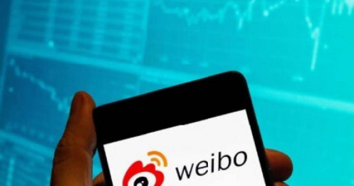 Trung Quốc cấm 3 cá nhân tham gia Weibo vì nói tiêu cực về thị trường chứng khoán