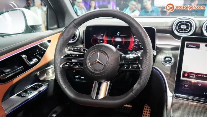 Mercedes-Benz GLC 2023 ra mắt: Tăng giá bán tại Việt Nam từ 2,299 tỷ đồng, giao xe tháng 7/2023