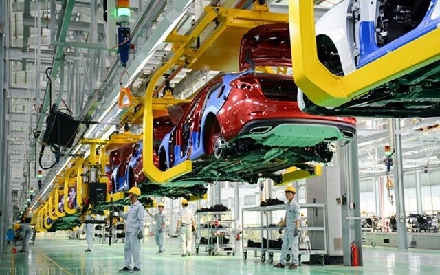Trình Chính phủ dự thảo Nghị định gia hạn thuế tiêu thụ đặc biệt với ô tô sản xuất trong nước trước ngày 20/5
