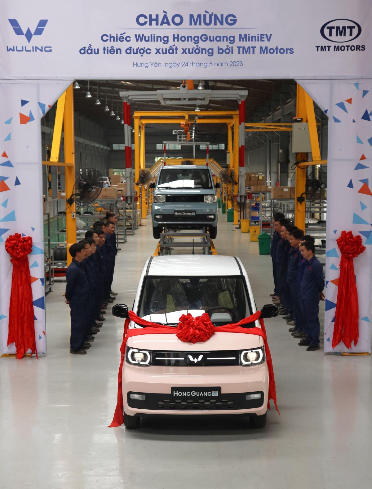 TMT Motors xuất xưởng chiếc Wuling HongGuang MiniEV đầu tiên