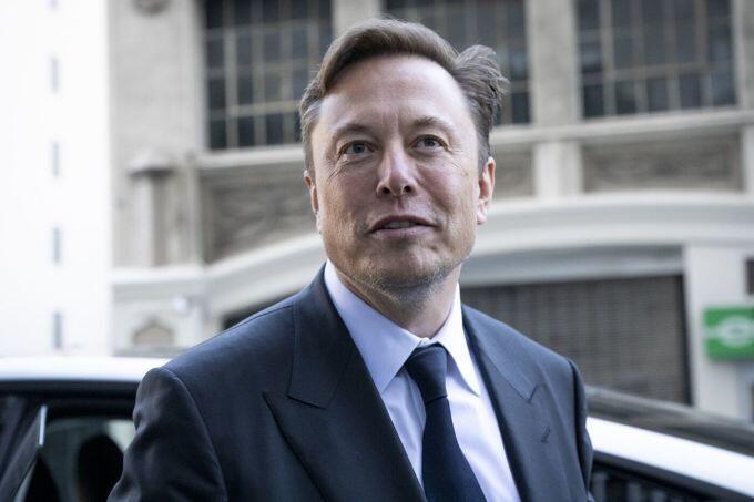 Elon Musk giành lại ngôi giàu nhất thế giới