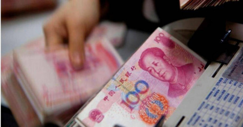 Giới trẻ Trung Quốc đang chạy đua gửi tiết kiệm, hễ ngân hàng nào lãi nhiều là đến