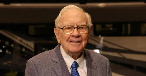 Warren Buffett lại mạnh tay rót vốn vào một nhà máy LNG