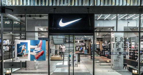 Câu chuyện kinh doanh: Thương hiệu giày Nike được xây dựng bởi lời nói dối và cảm hứng sáng tạo bắt nguồn từ chảo làm bánh quế