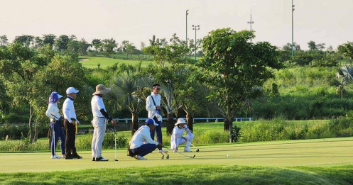 Câu lạc bộ Doanh nhân 2030 tổ chức Giải Golf tháng 7 với tổng giá trị giải thưởng hơn 4,5 tỉ đồng