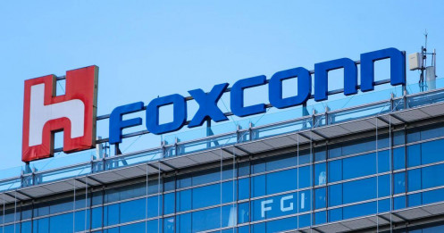 Chỉ sau 12 giờ làm việc, 2 nhà máy của Foxconn đã được cấp giấy chứng nhận đầu tư?