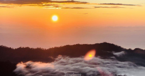 'Săn mây, đón bình minh' trên đỉnh núi lửa Batur