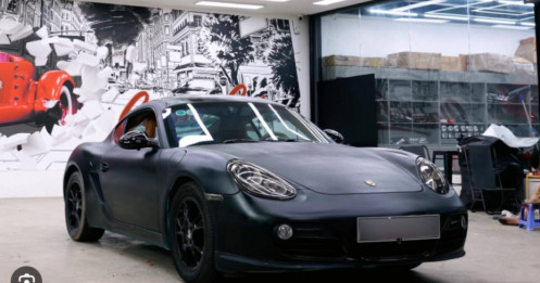 Thợ Việt ‘lột xác’ Porsche Cayman 15 tuổi theo phong cách xe đời mới, thêm màn hình Android và trần sao kiểu Rolls-Royce