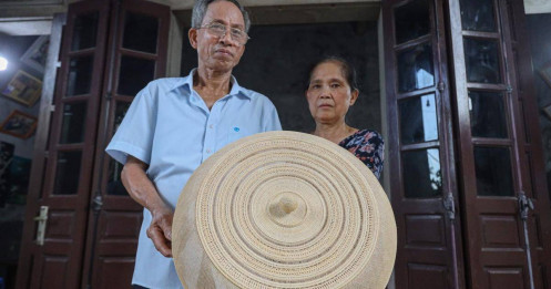 Chiếc lồng bàn đan bằng sợi mây đắt nhất Việt Nam: Có gì mà giá lên tới 30 triệu đồng?