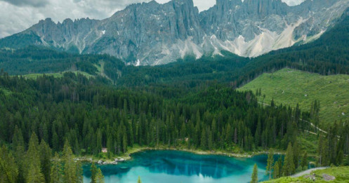 Khám phá hồ 'đẹp như một nàng tiên' bên dãy Alps