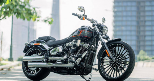 Harley-Davidson Breakout 2023 - xe máy đắt hơn Mazda CX-5