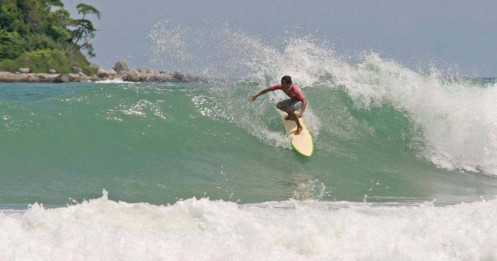 Thái Lan phát triển du lịch lướt sóng dành cho những người mới bắt đầu