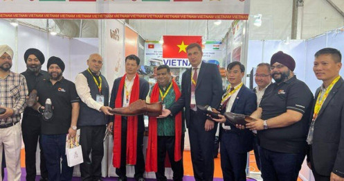 Doanh nghiệp Việt Nam tìm kiếm cơ hội đưa sản phẩm giày dép sang Ấn Độ