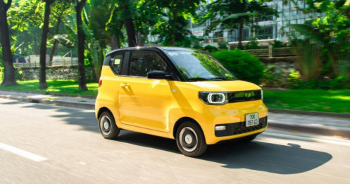 Ô tô điện mini HongGuang MiniEV có chi phí sạc rẻ hơn phí đổ xăng xe máy