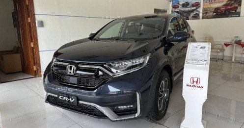 Honda CR-V giảm giá 200 triệu đồng xả hàng tồn