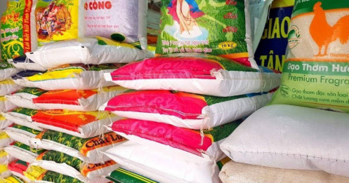 Giá gạo tăng dần: Áp lực cho cả người mua, người bán