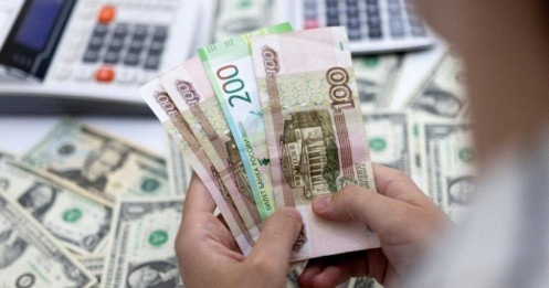 Giá ruble xuống thấp nhất kể từ đầu chiến sự