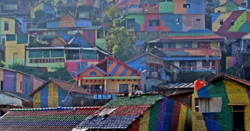 Khu ổ chuột cũ lột xác thành nơi cực thu hút giới trẻ ở Indonesia