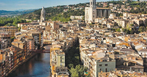 Girona - Nơi thời gian ngừng lại