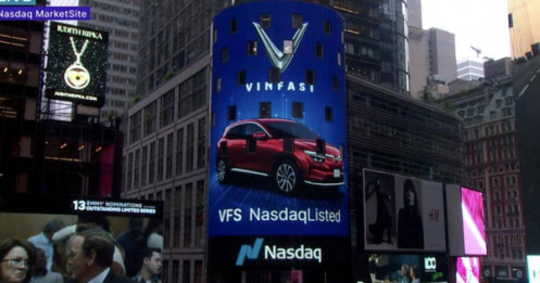 Nước cờ cao của tỷ phú Lawrence Ho trong "phi vụ" sát nhập và niêm yết cổ phiếu VFS / VinFast trên sàn Nasdaq