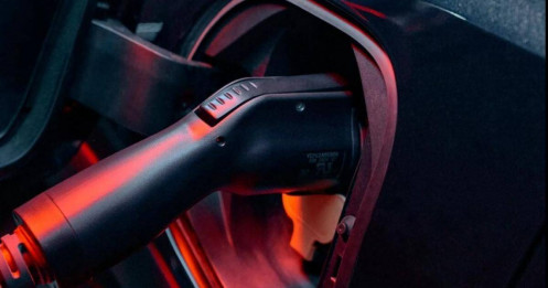 GM thu hồi hơn 10.000 dây sạc Chevy Bolt có thể gây sốc cho người dùng xe điện