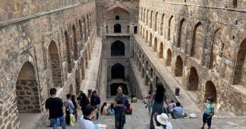 Giếng cổ ở Ấn Độ gây ấn tượng với du khách Việt