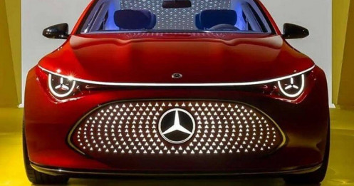 Mercedes-Benz CLA được làm mới thành xe tương lai