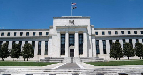 Fed cảnh báo 'nỗi đau' còn dài, gây áp lực lên chứng khoán và tiền tệ châu Á