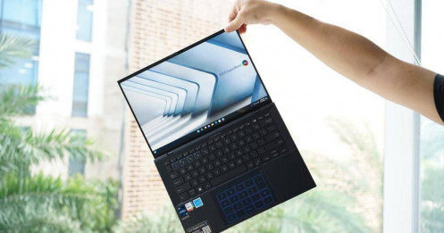 ExpertBook B9 OLED, laptop doanh nhân 14” OLED nhẹ nhất thế giới