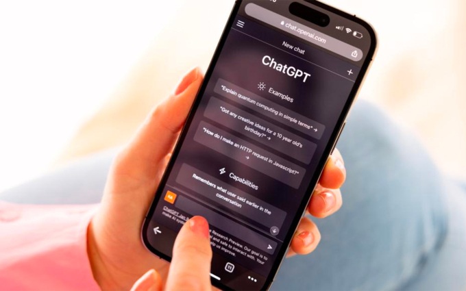 5 điều không nên chia sẻ với ChatGPT