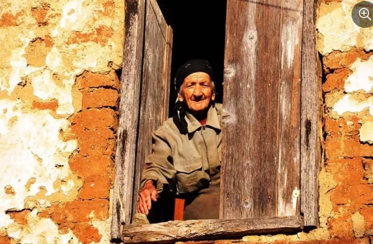 Tò mò cuộc sống ở ngôi làng 'biệt lập' với thế giới bên ngoài