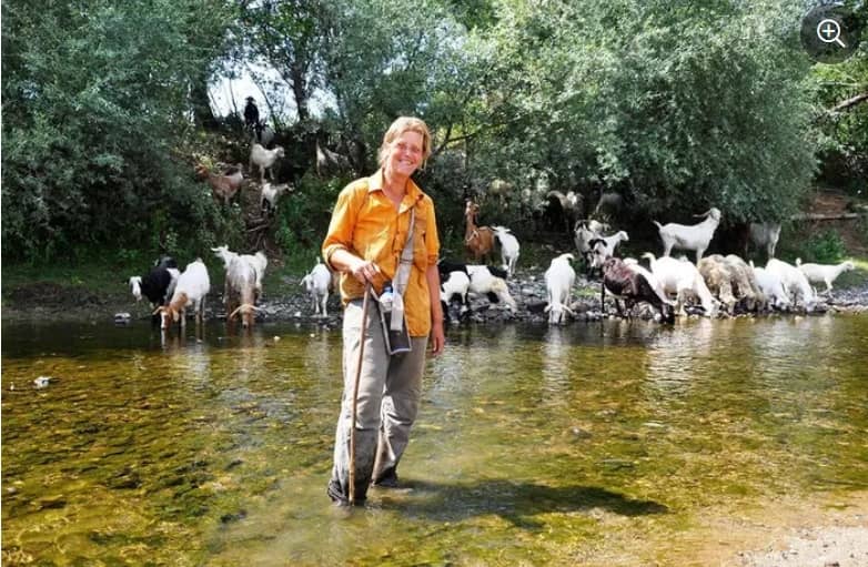 Tò mò cuộc sống ở ngôi làng 'biệt lập' với thế giới bên ngoài
