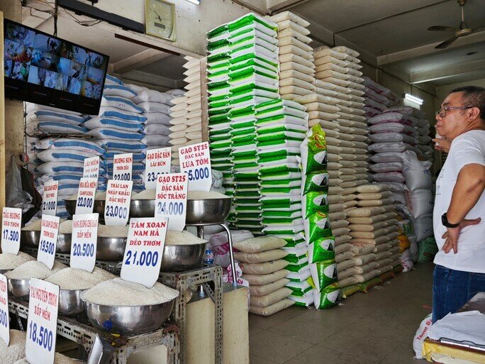 Chủ tịch UBND TP HCM có chỉ đạo nóng về giá gạo