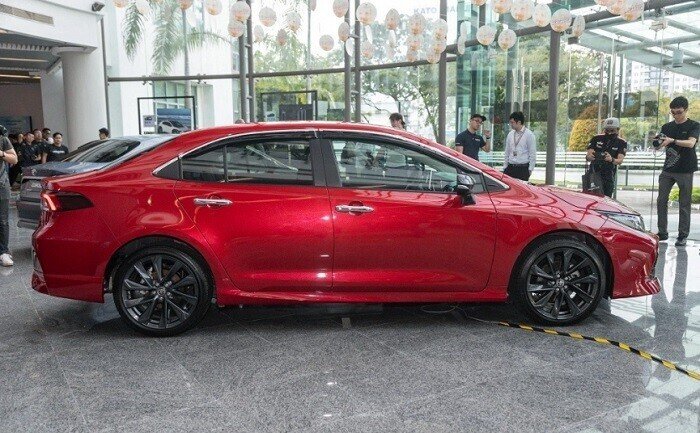Cận cảnh Toyota Corolla GR Sport vừa ra mắt tại Malaysia, giá 795 triệu đồng