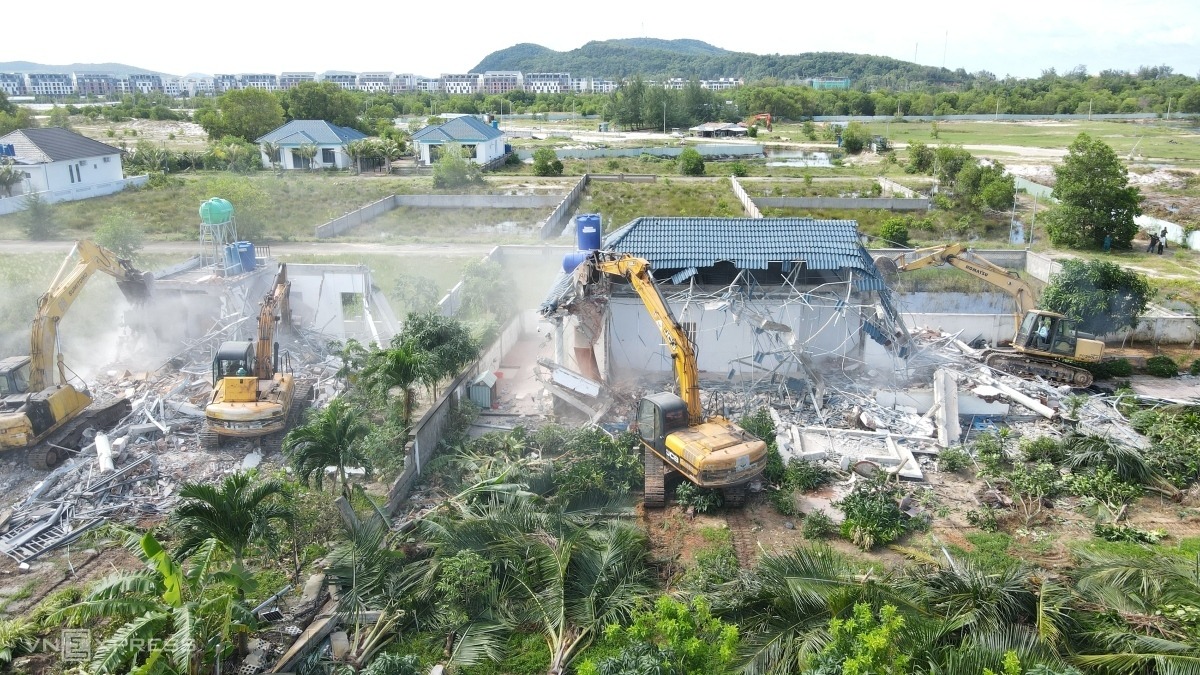 Hiện trạng khu biệt thự trái phép ở Phú Quốc bị tháo dỡ