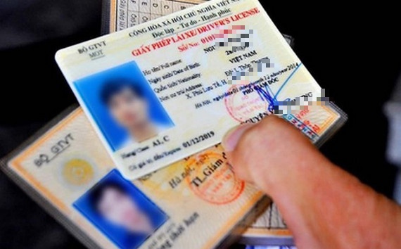 Vì sao Bộ Công an đề xuất đổi những giấy phép lái xe cấp trước tháng 7-2012?