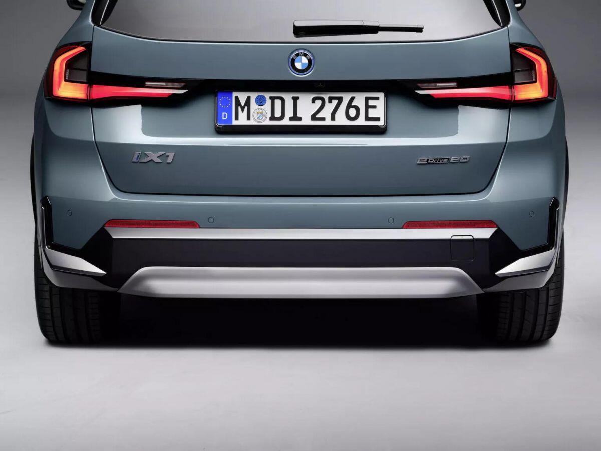 SUV chạy điện BMW iX1 ra mắt: Công suất 313 mã lực, giá hơn 1,9 tỷ đồng