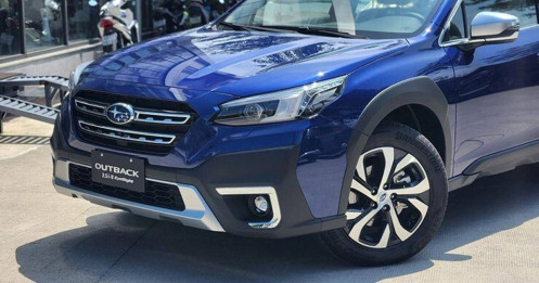 Subaru Outback đang được giảm giá tới 426 triệu đồng tại đại lý