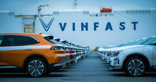 VinFast giảm mạnh, vốn hóa trở về mức ban đầu