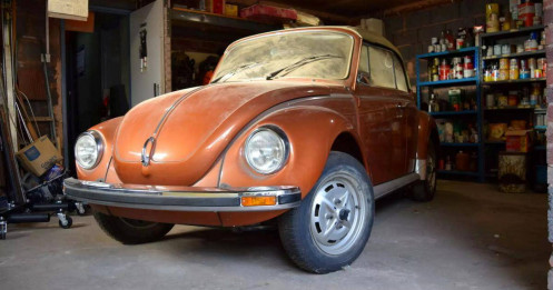 Đấu giá "con bọ" huyền thoại Volkswagen Beetle 1979 lăn bánh ít đến khó tin
