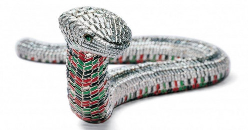 Lý do loài rắn xuất hiện trên những món đồ trang sức xa xỉ