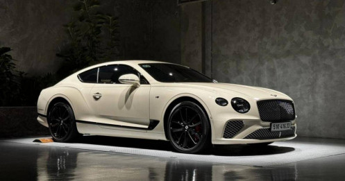 Đại gia Cường Đô La lần đầu khoe chiếc Bentley Continental GT 20 tỷ sau khoảng một năm "rước nàng về dinh"