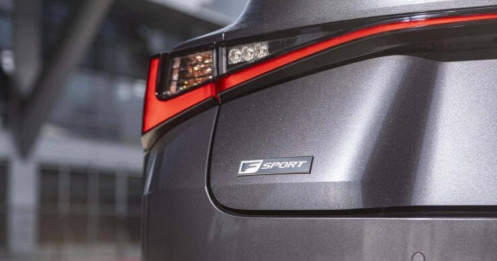 2024 Lexus IS tăng giá, khởi điểm nhỉnh 1 tỷ đồng