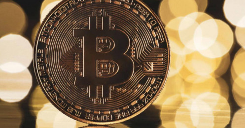 Bitcoin vượt ngưỡng 27.000 USD