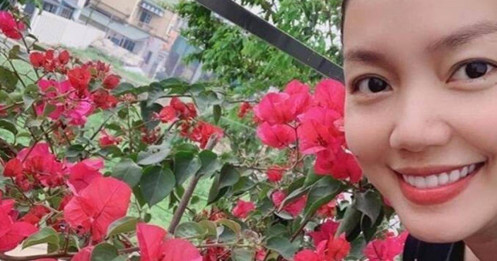 Sở thích cắm hoa của ca sĩ Nguyễn Ngọc Anh, còn chỉ cho người giúp việc cắm những lọ hoa 0 đồng