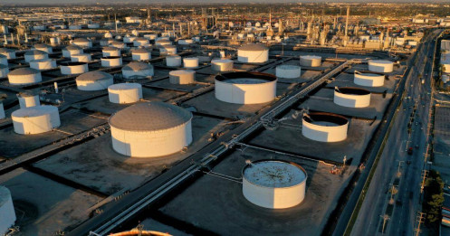 Mỹ lên kế hoạch mua 6 triệu thùng dầu dự trữ