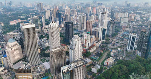 Bình minh trung tâm Kuala Lumpur nhìn từ trên cao