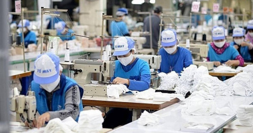 Nửa đầu năm 2023: Tỷ lệ tăng lương của doanh nghiệp Việt Nam cao hơn các tập đoàn nước ngoài